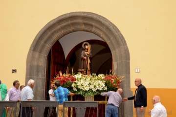 Misa, procesión y desfile de ganado en La Pardilla (Foto Francisco Javier Santana)